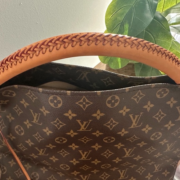 Louis Vuitton Artsy MM Monogram Brown Tote Bag - Picture 6 of 15